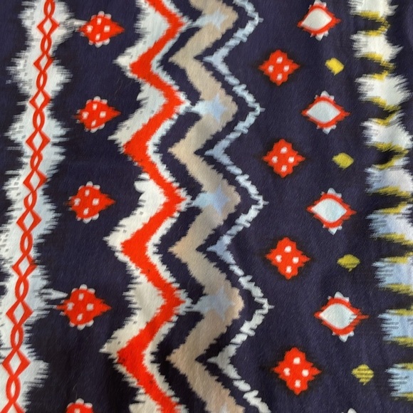 THML blue Aztec print embroidered neckline multicolor top size L - Picture 8 of 10